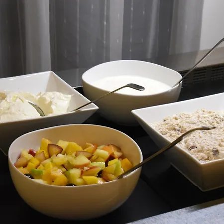 فندق Achat Sued 4*